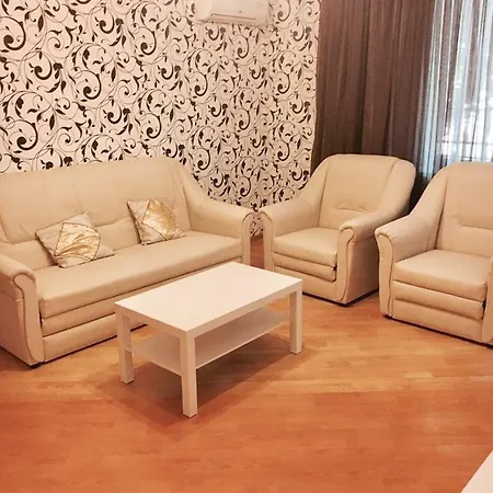 Apartment Near Deribasovskaya *